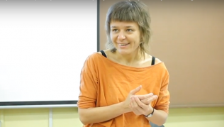 fotografia prowadzącej seminarium
